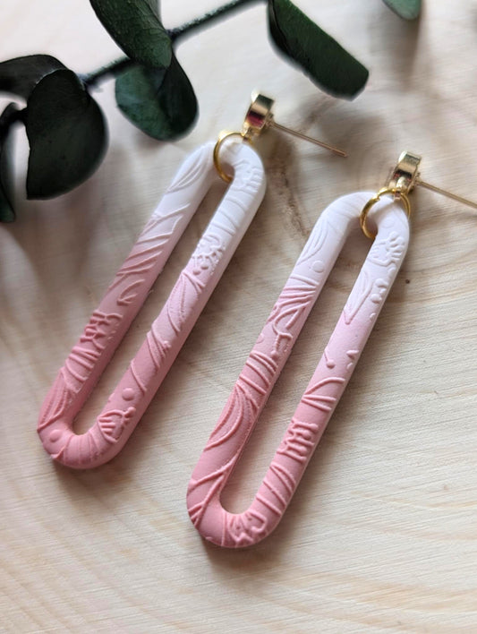 Amandine rose et blanche - Boucles d'oreilles pendantes argile polymère et acier inoxydable