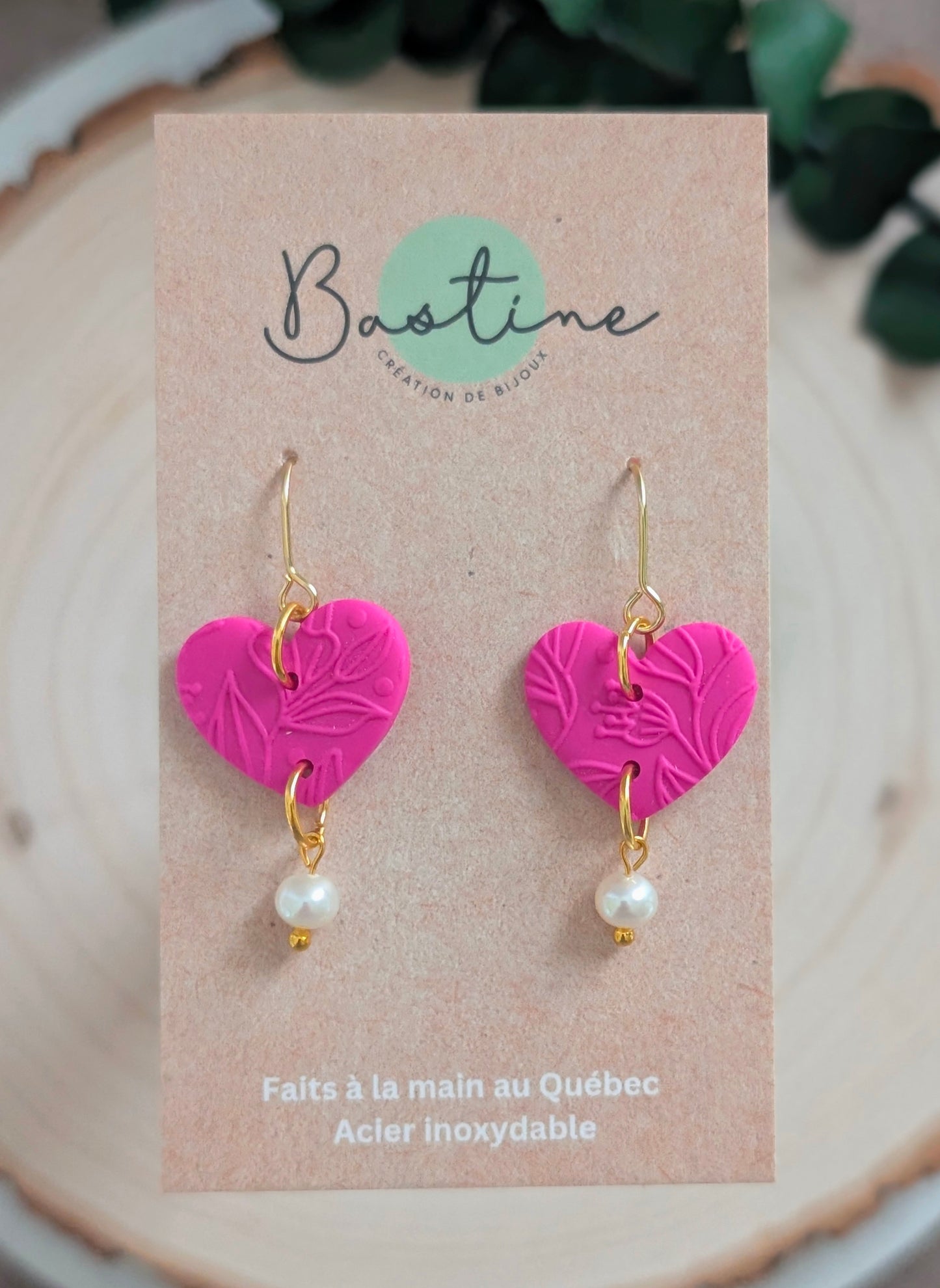 Karina fuchsia - Boucles d'oreilles pendantes en argile polymère et acier inoxydable hypoallergène