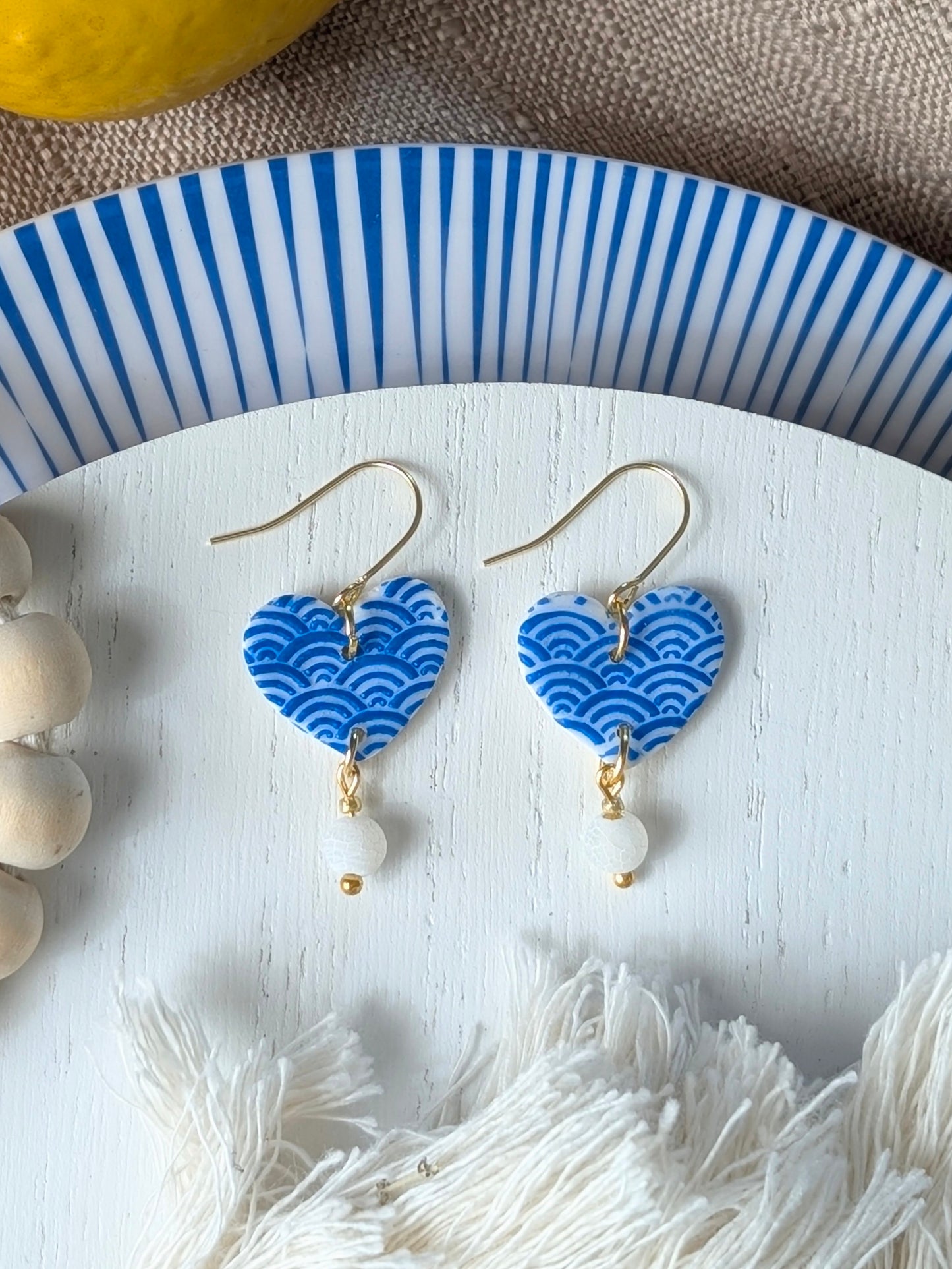 Karina - Boucles d'oreilles pendantes en argile polymère et acier inoxydable hypoallergène