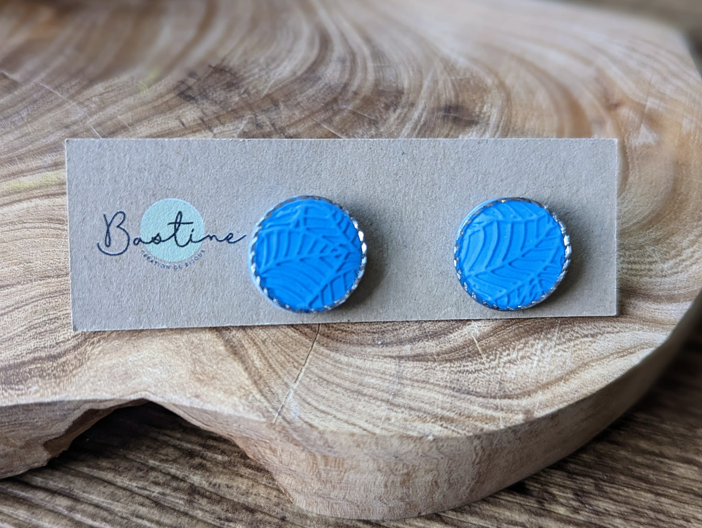 Bleu texturé - Boucles d'oreilles studs en argile polymère acier inoxydable hypoallergène