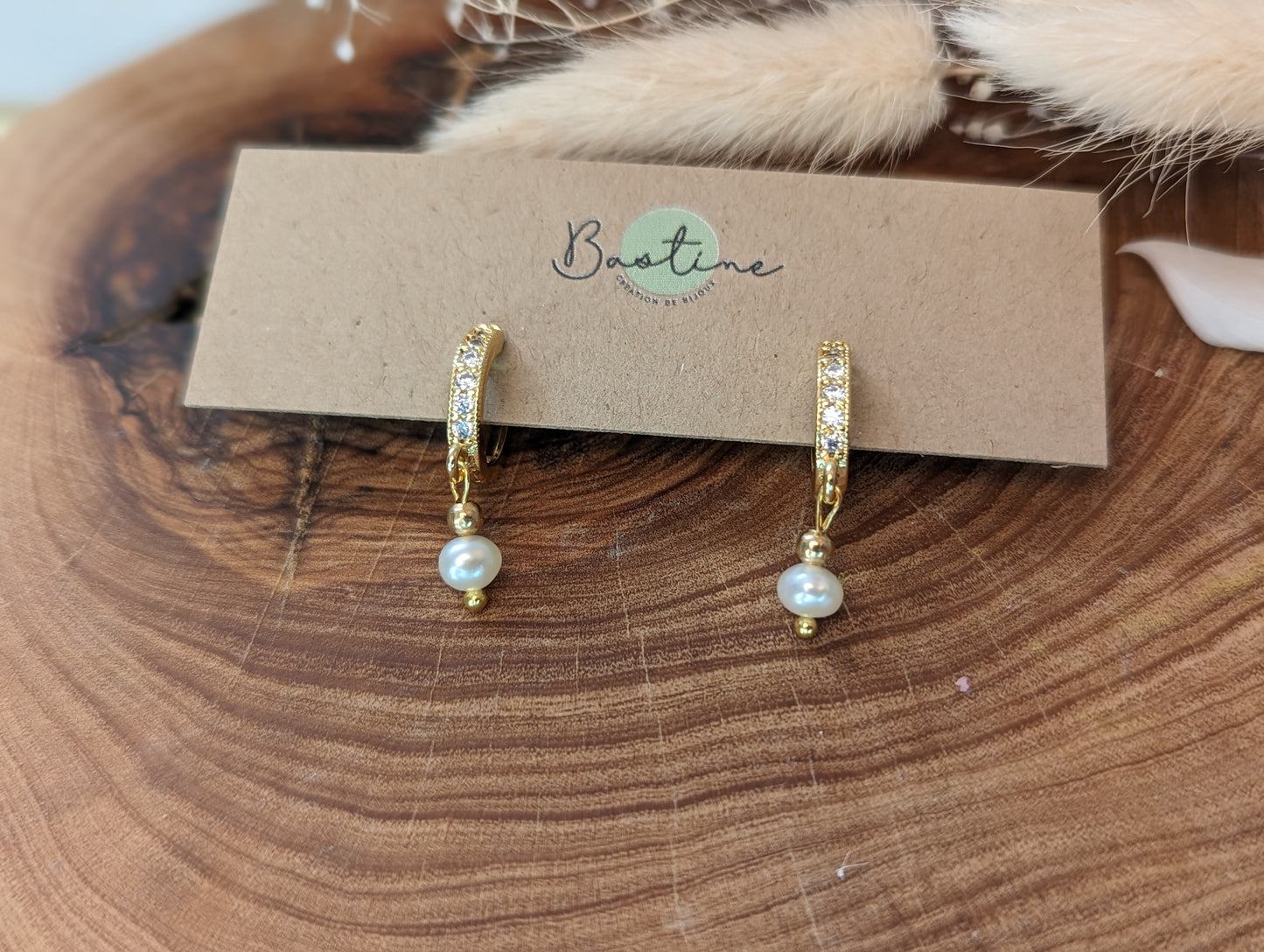 Anneaux avec perles d'eau douce et zircons