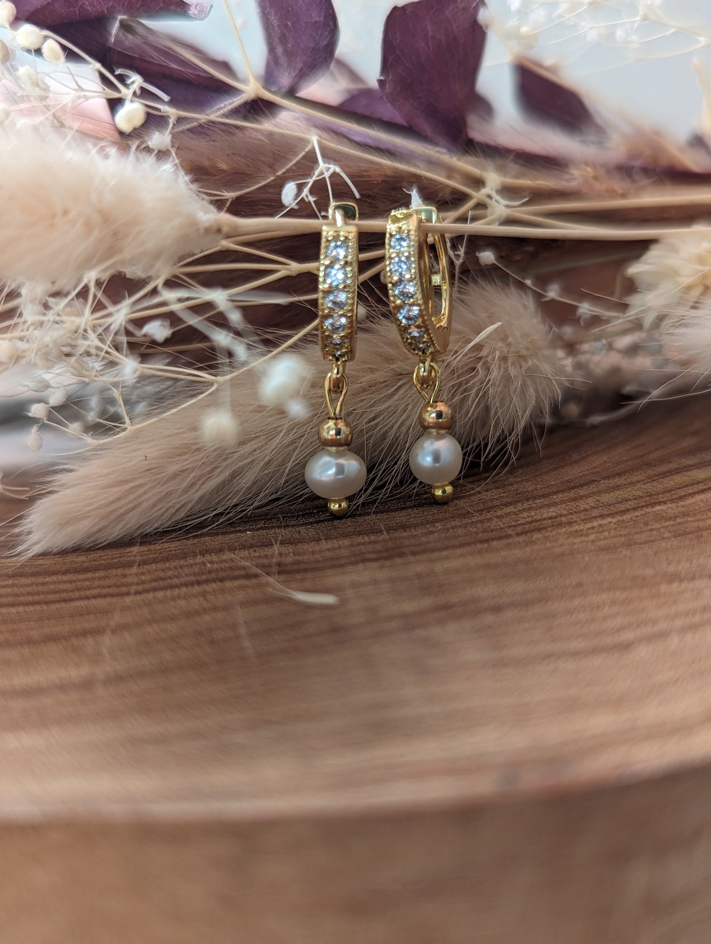 Anneaux avec perles d'eau douce et zircons