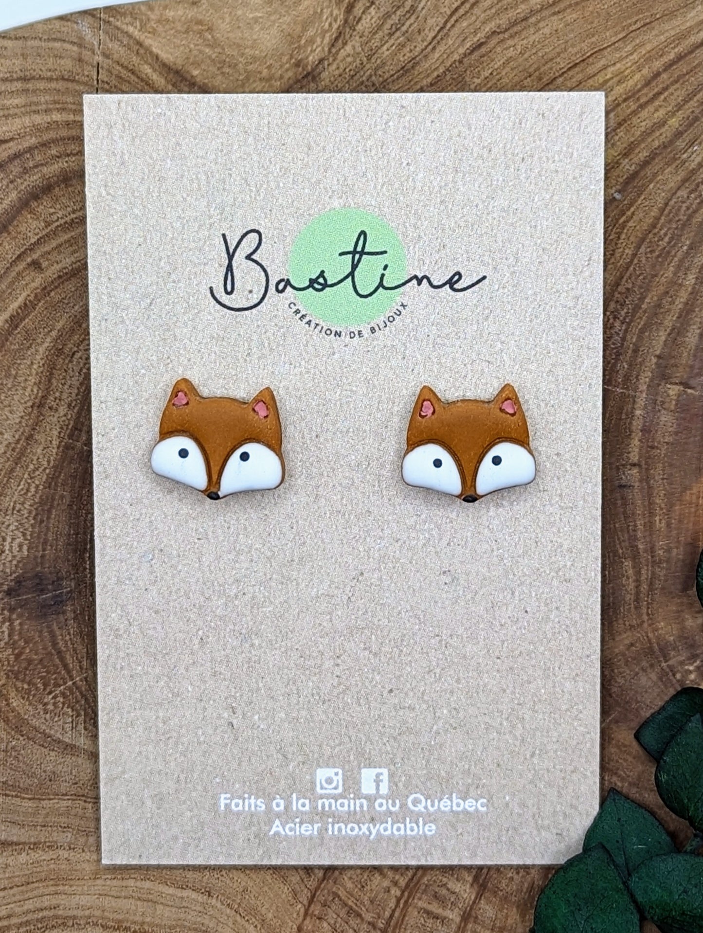 Renards - Boucles d'oreilles studs argile polymère et acier inoxydable hypoallergène