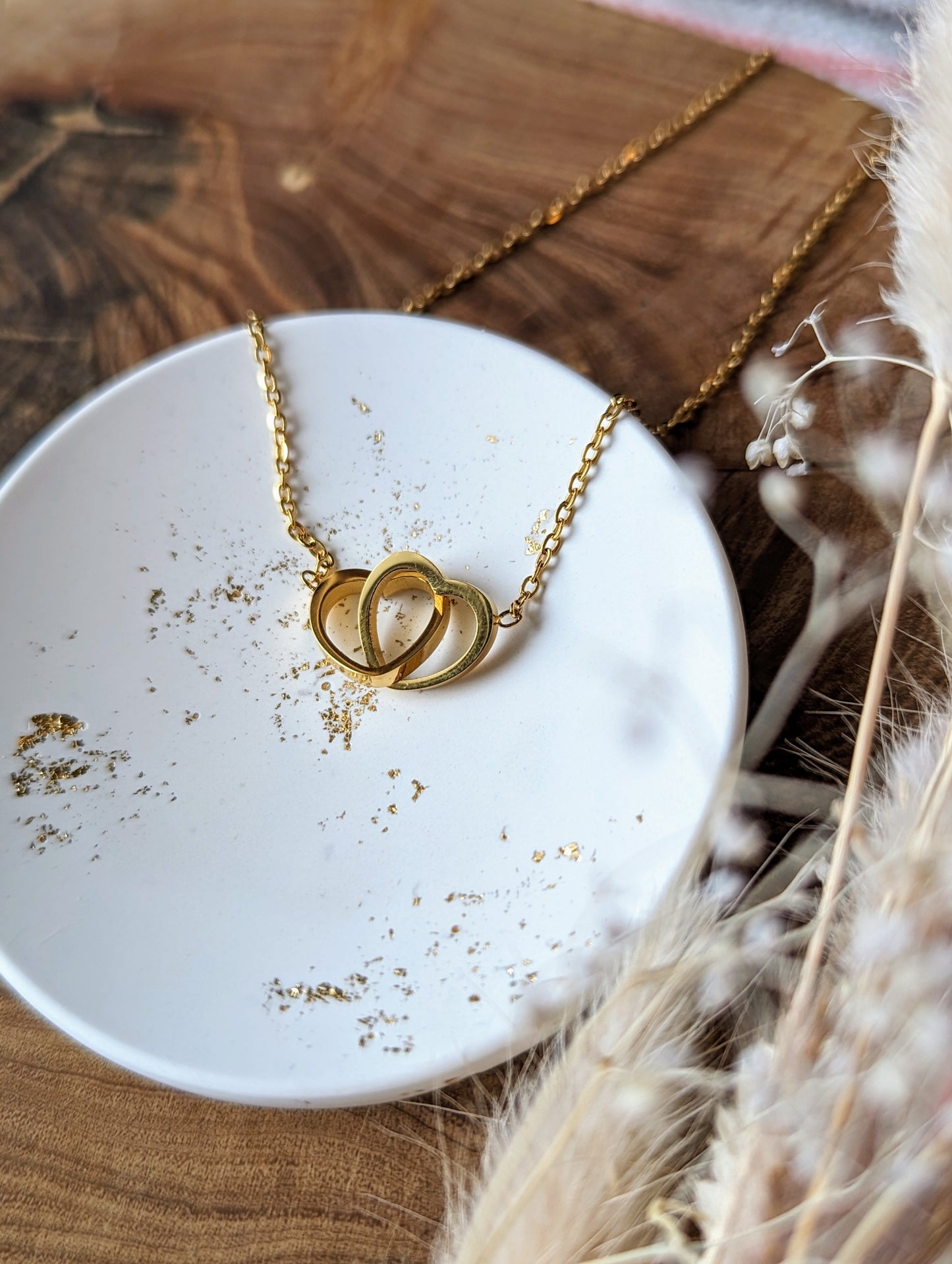 Collier cœurs entrelacés
