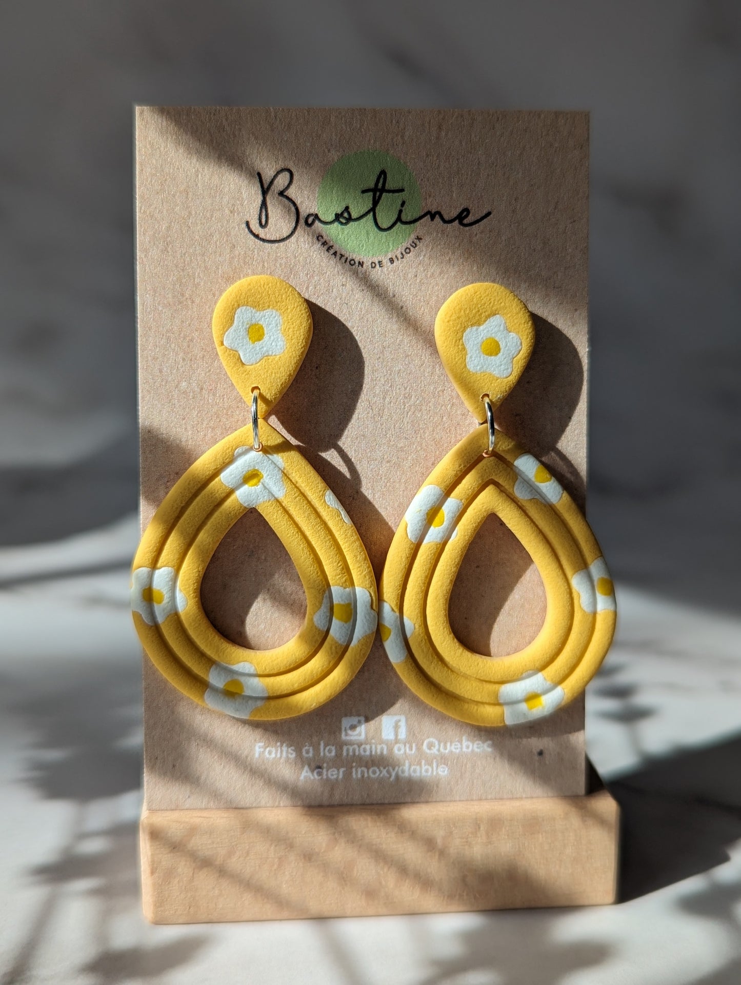 Coralie (couleurs pastels) - Boucles d'oreilles pendantes en argile polymère acier inoxydable hypoallergène