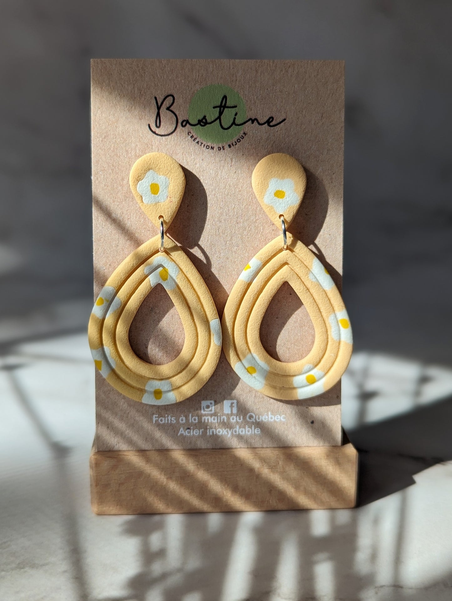 Coralie (couleurs pastels) - Boucles d'oreilles pendantes en argile polymère acier inoxydable hypoallergène