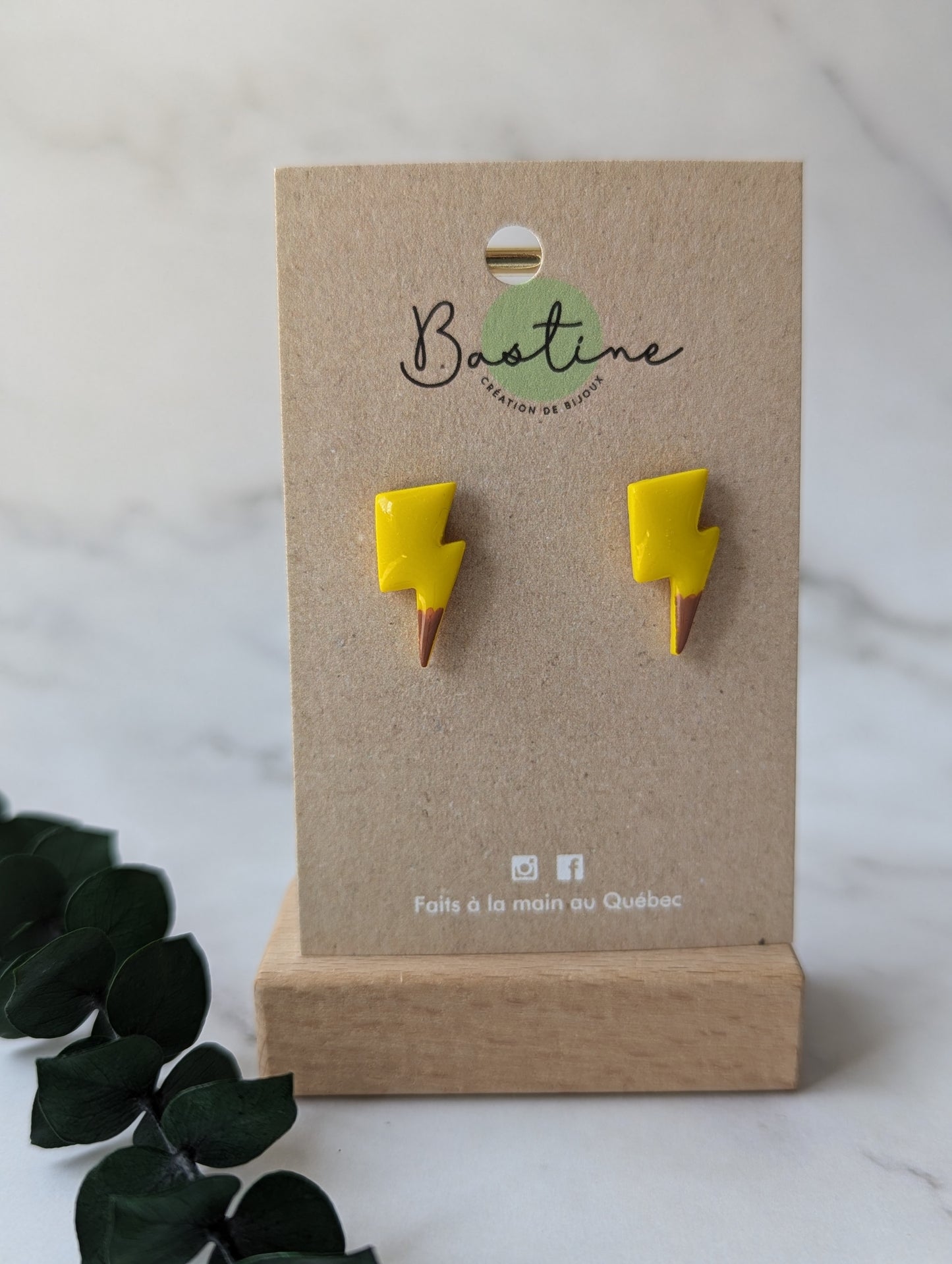 Poke balls - Boucles d'oreilles studs en argile polymère acier inoxydable hypoallergène