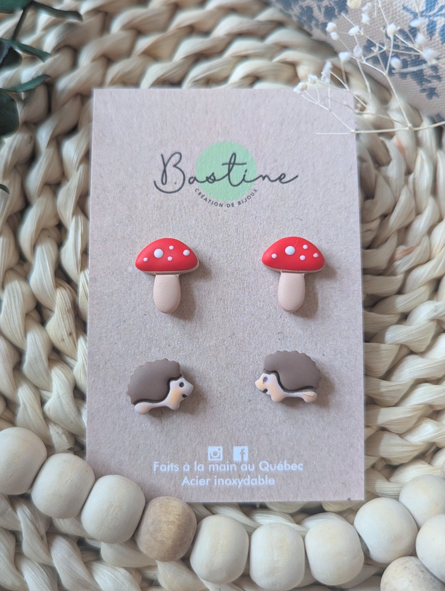 Duo de la forêt - Boucles d'oreilles studs en argile polymère acier inoxydable hypoallergène
