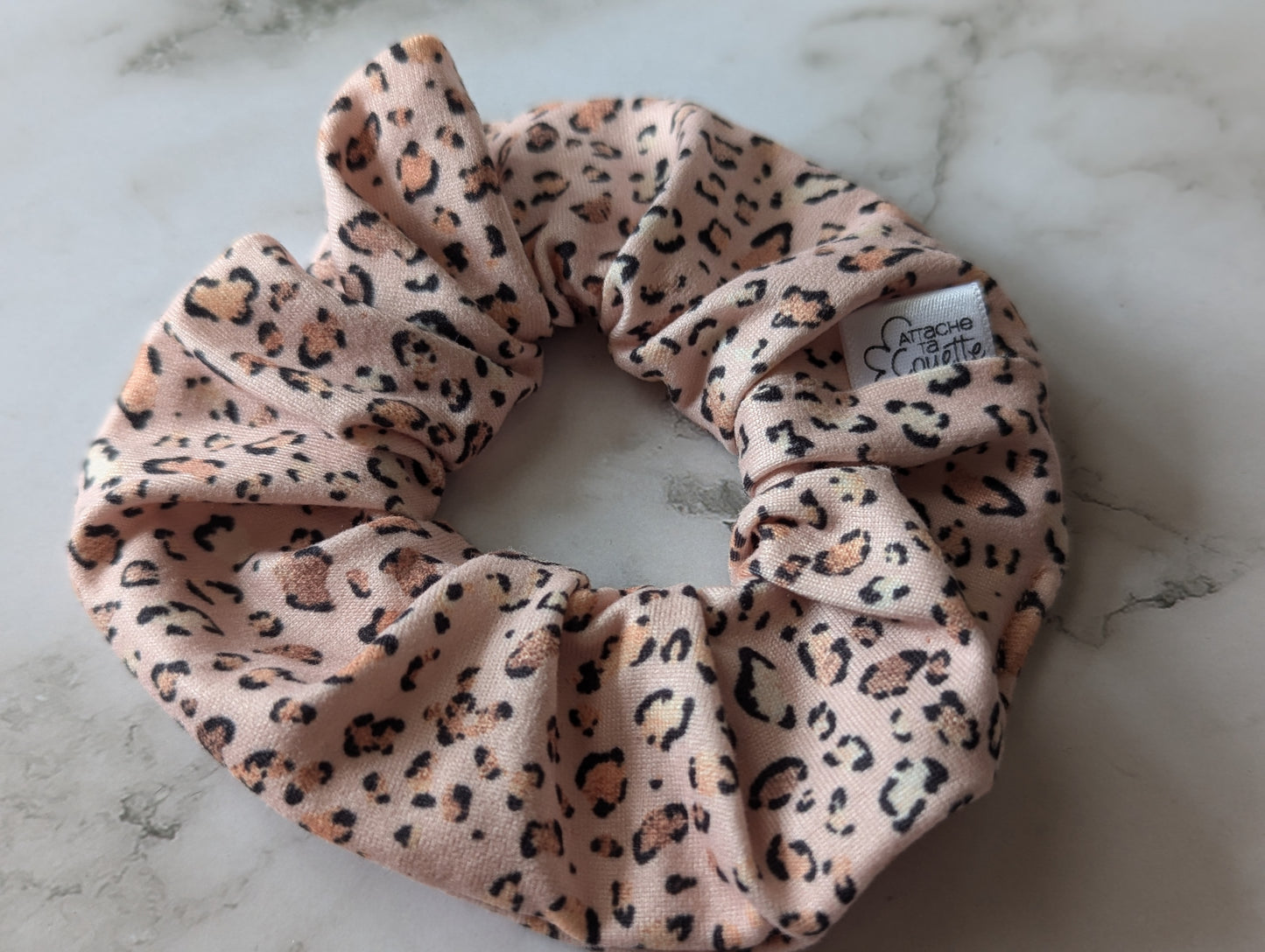 Chouchou léopard rose