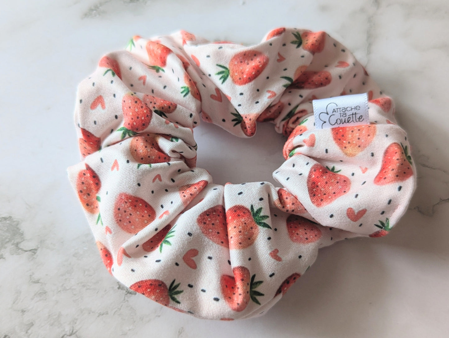 Fraise (2 modèles)- chouchou Attache ta couette