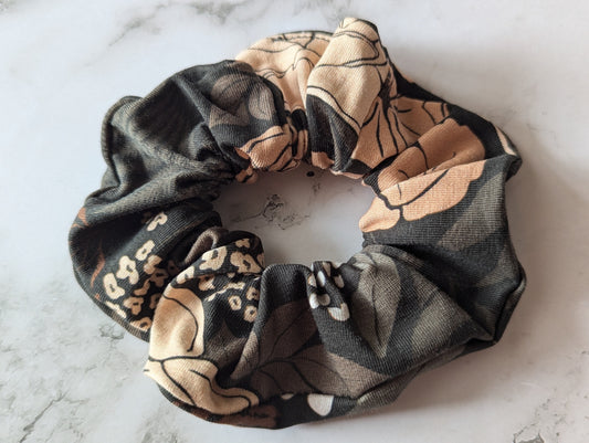 Autumn flower scrunchie