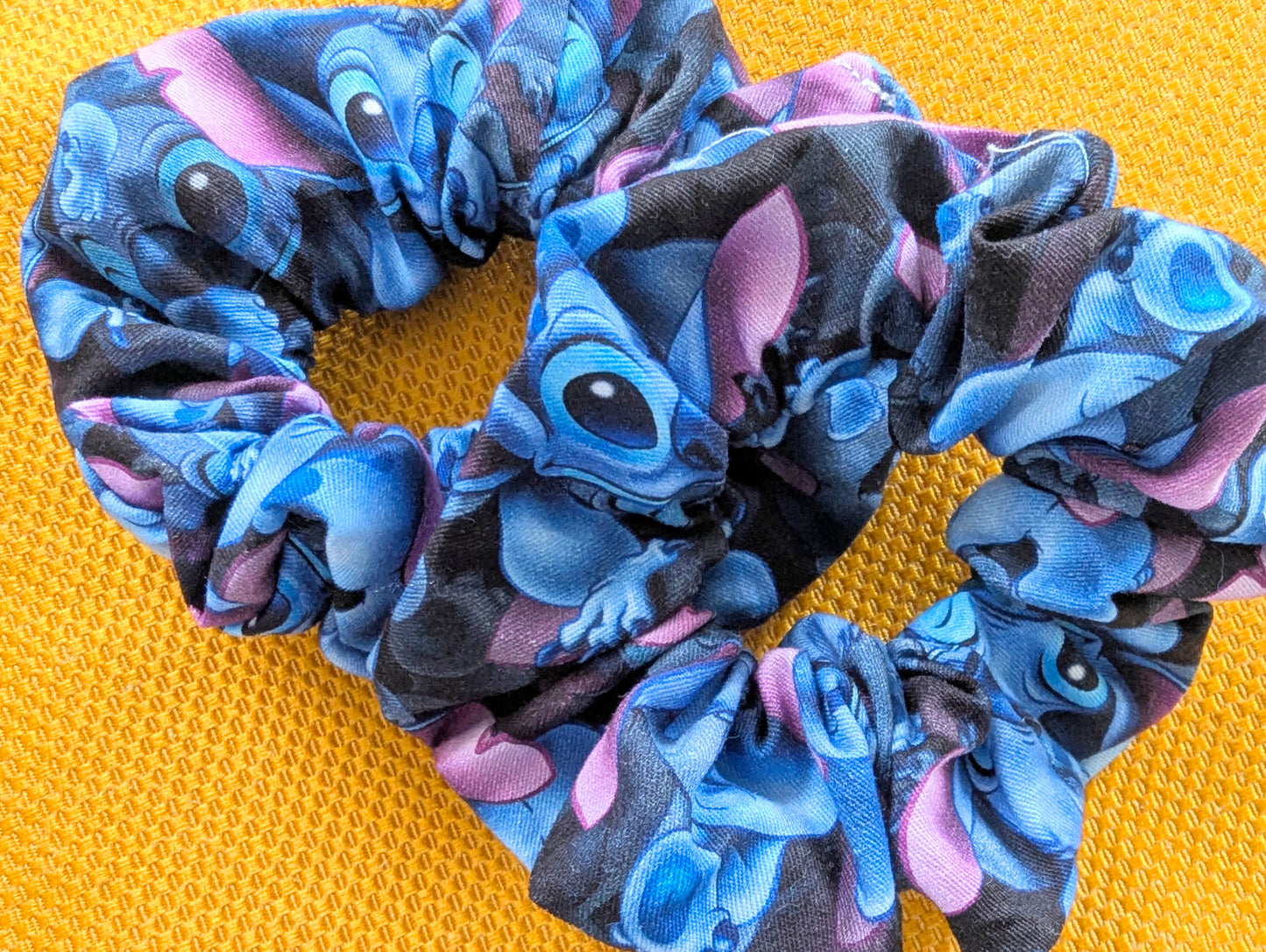 Chouchou St!tch foncé