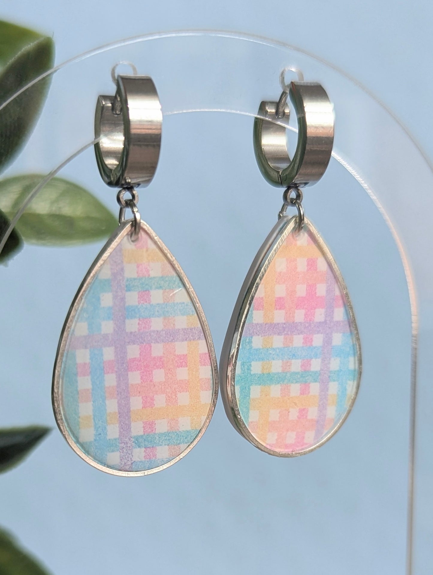 Pâques - Boucles d'oreilles pendantes argile polymère et acier inoxydable hypoallergène