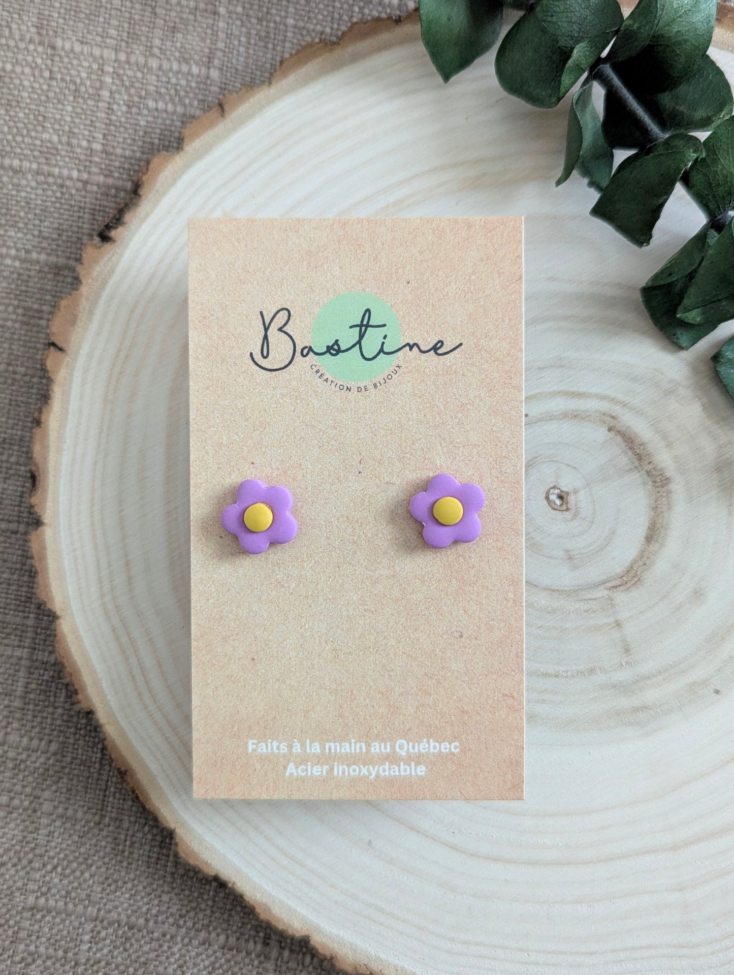 Fleurs lilas - Boucles d'oreilles studs en argile polymère acier inoxydable hypoallergène