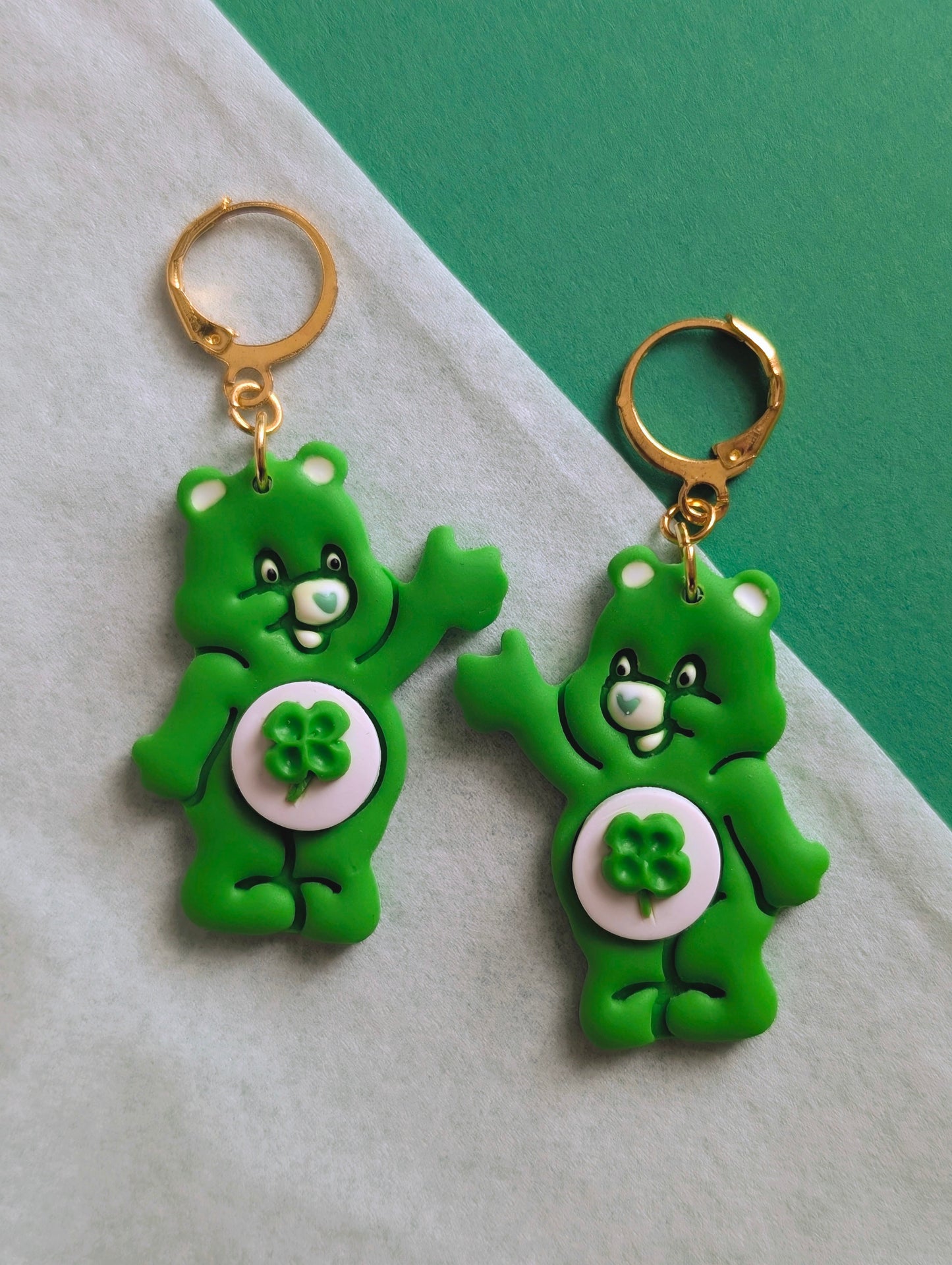 Oursons mignons vert - Boucles d'oreilles pendantes argile polymère et acier inoxydable hypoallergène