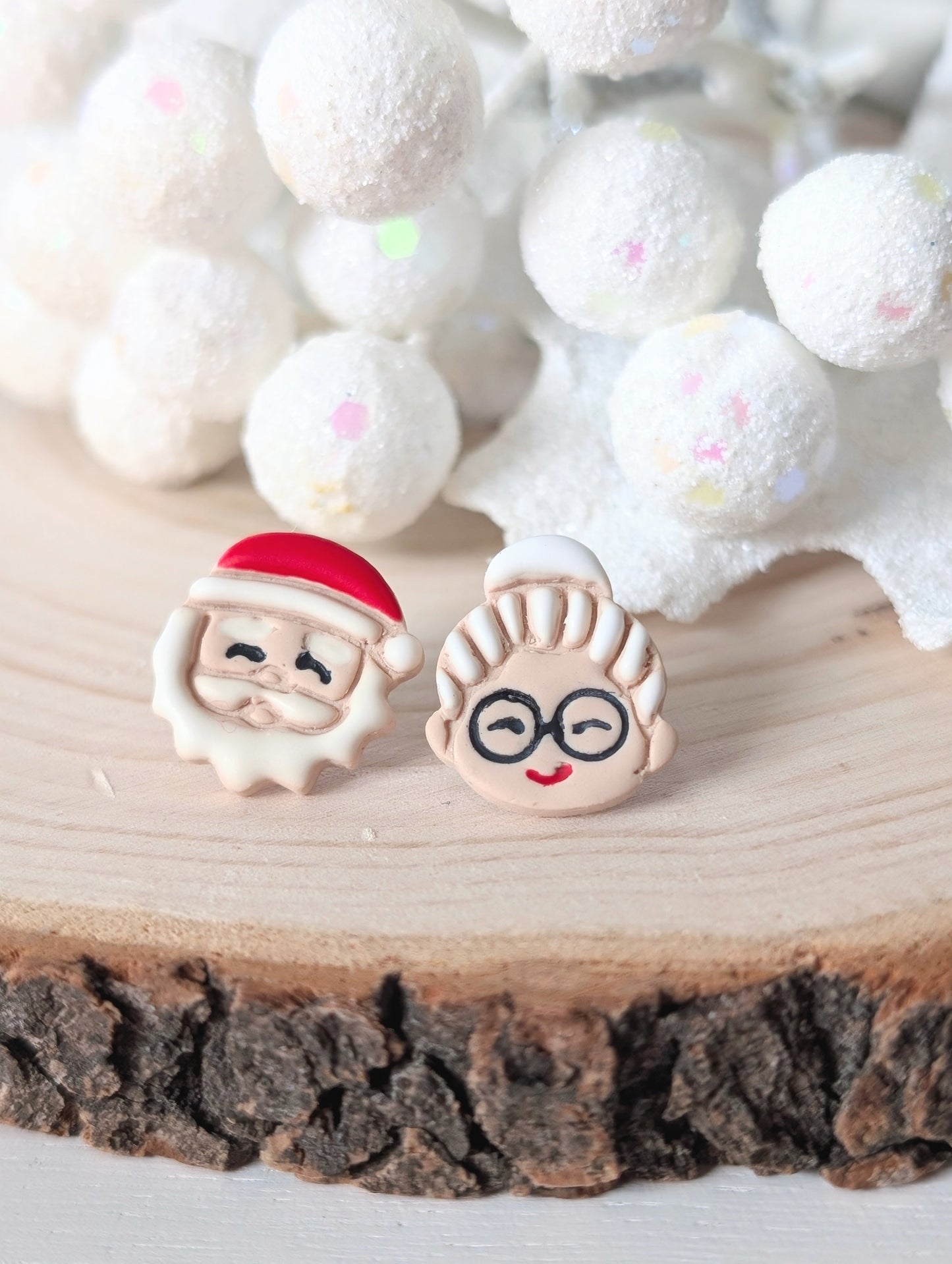 Duo Mr et Mme Noël - Boucles d'oreilles studs argile polymère et acier inoxydable hypoallergène