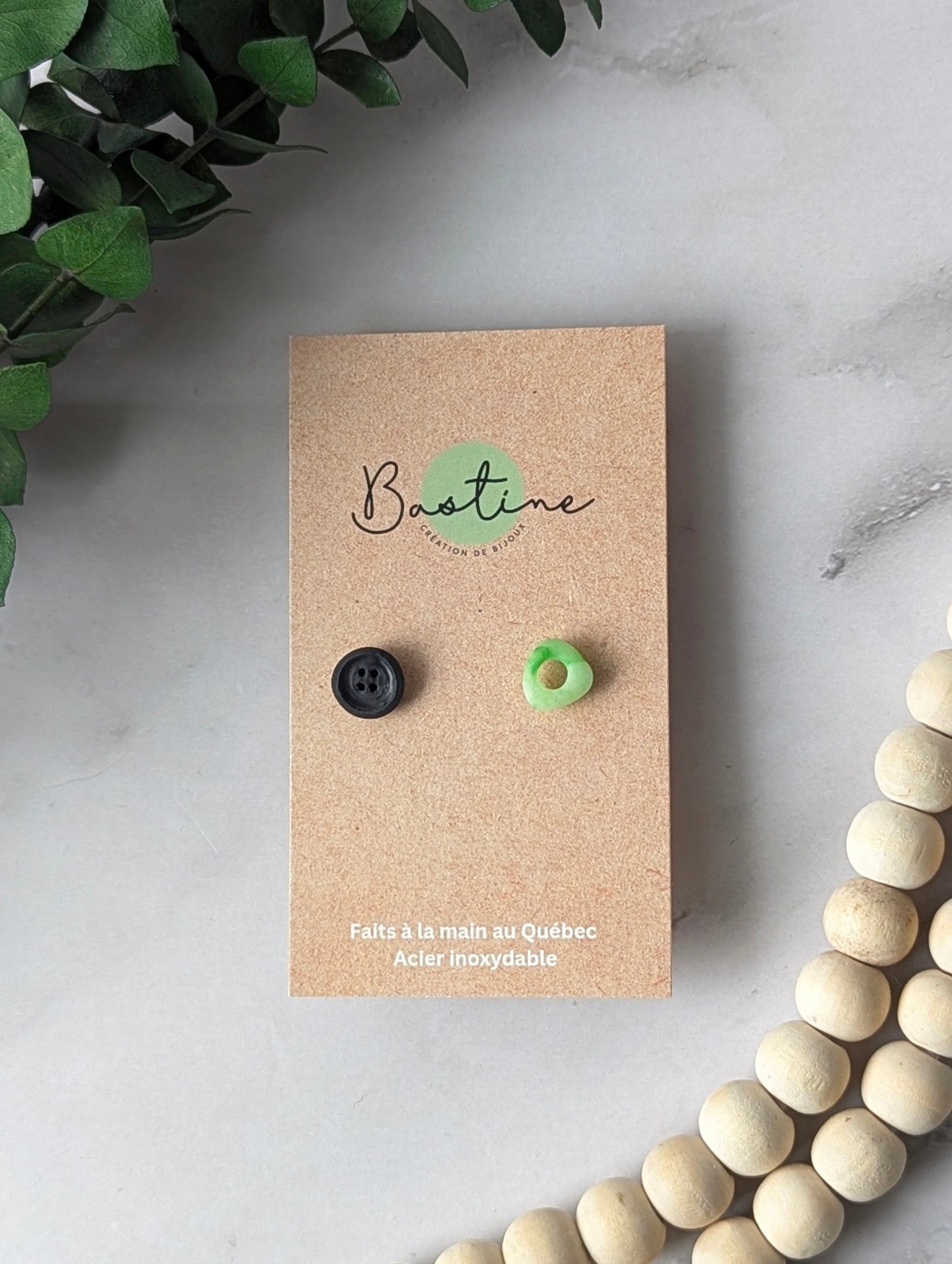 Coral!ne - Boucles d'oreilles studs argile polymère et acier inoxydable hypoallergène