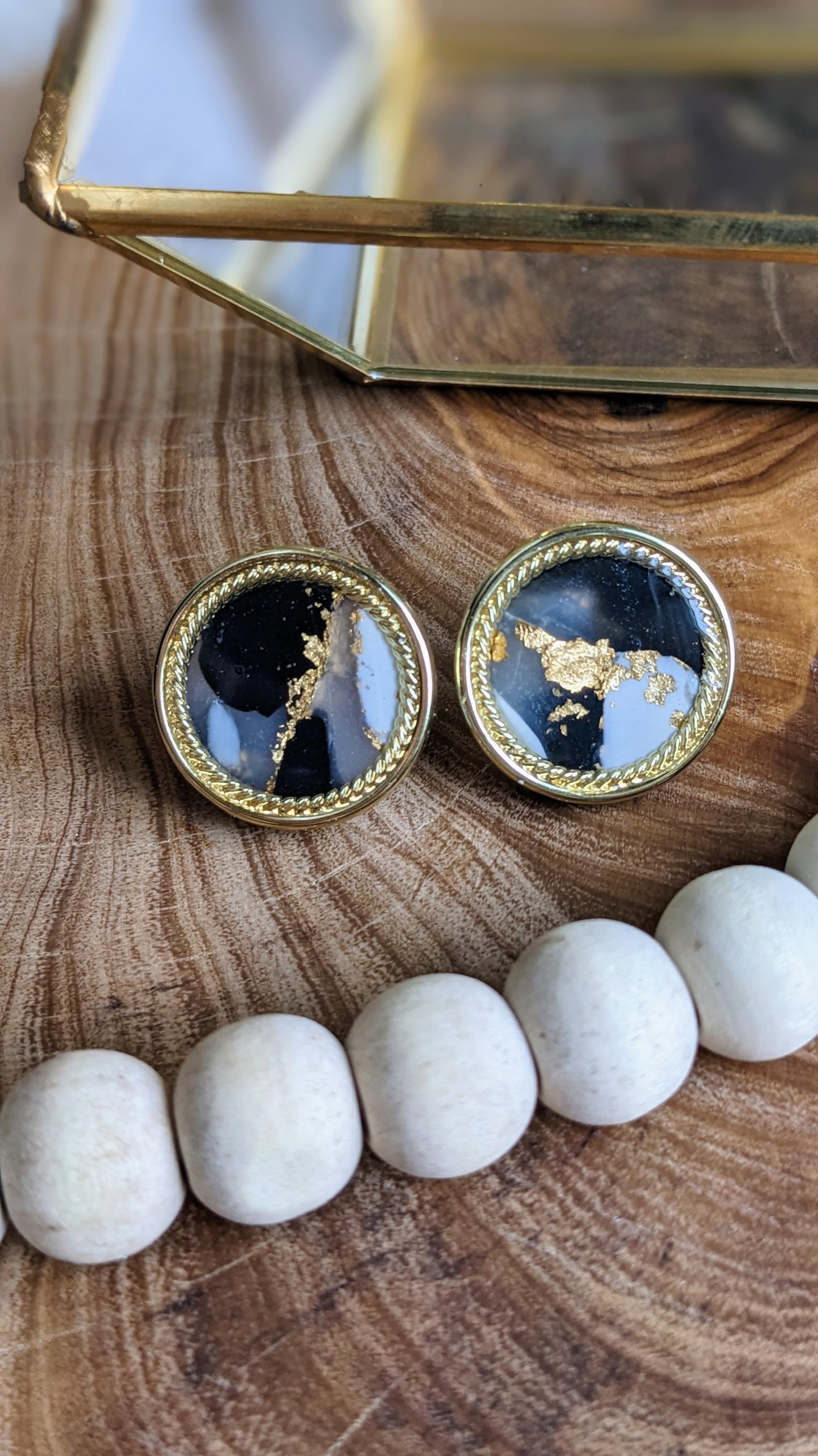 Solange Tuxedo - Hypoallergenic stainless steel polymer clay stud earrings