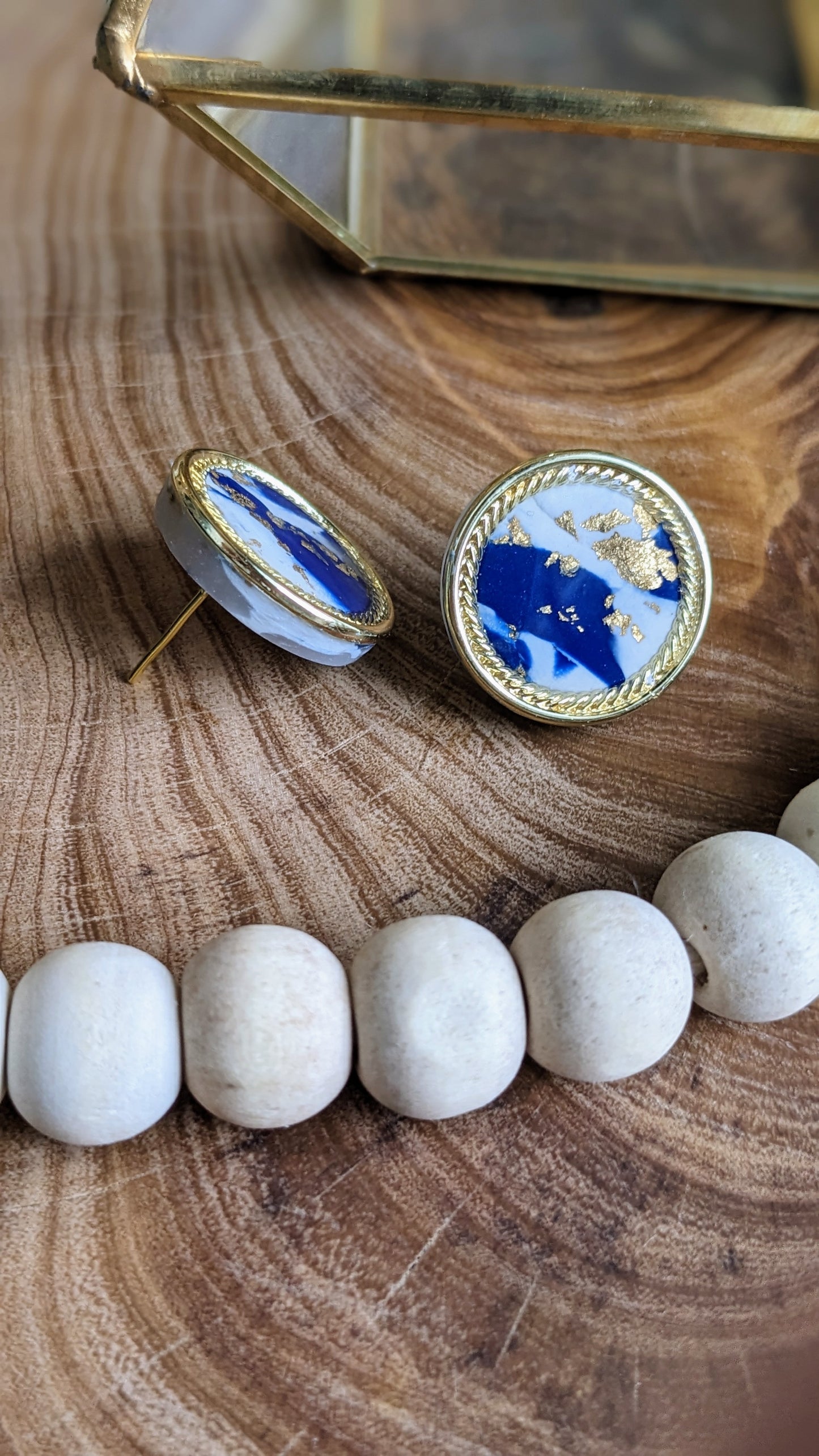 Solange sodalite - Hypoallergenic stainless steel polymer clay stud earrings