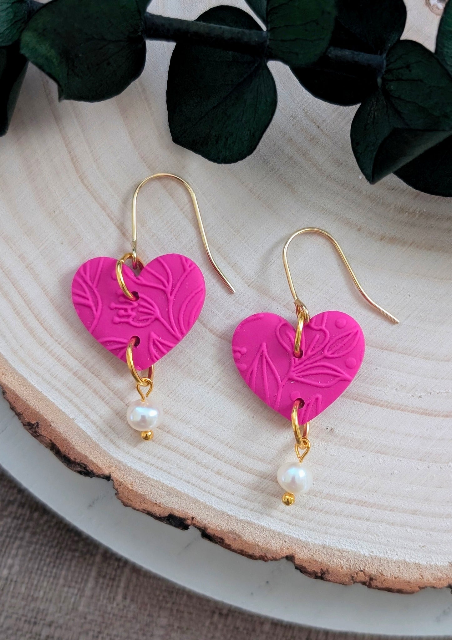 Karina fuchsia - Boucles d'oreilles pendantes en argile polymère et acier inoxydable hypoallergène