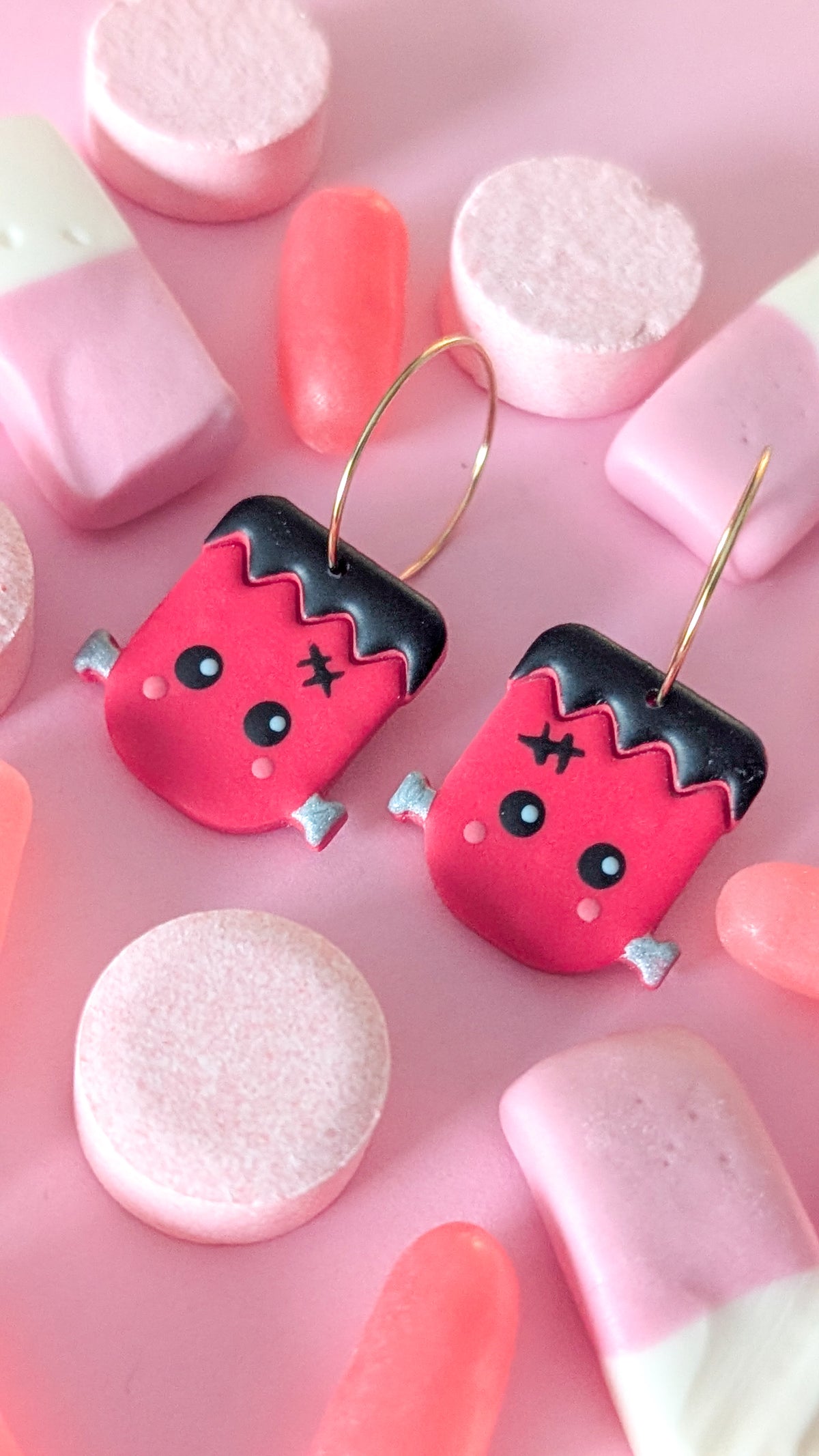 Frankenstein roses - Boucles d'oreilles en argile polymère et acier inoxydable hypoallergène