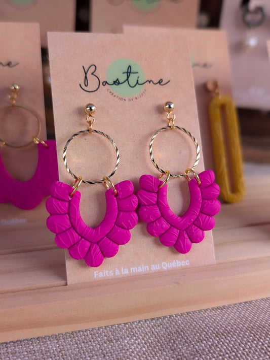 Pénélope Fuschia - Boucles d'oreilles pendantes argile polymère et acier inoxydable hypoallergène