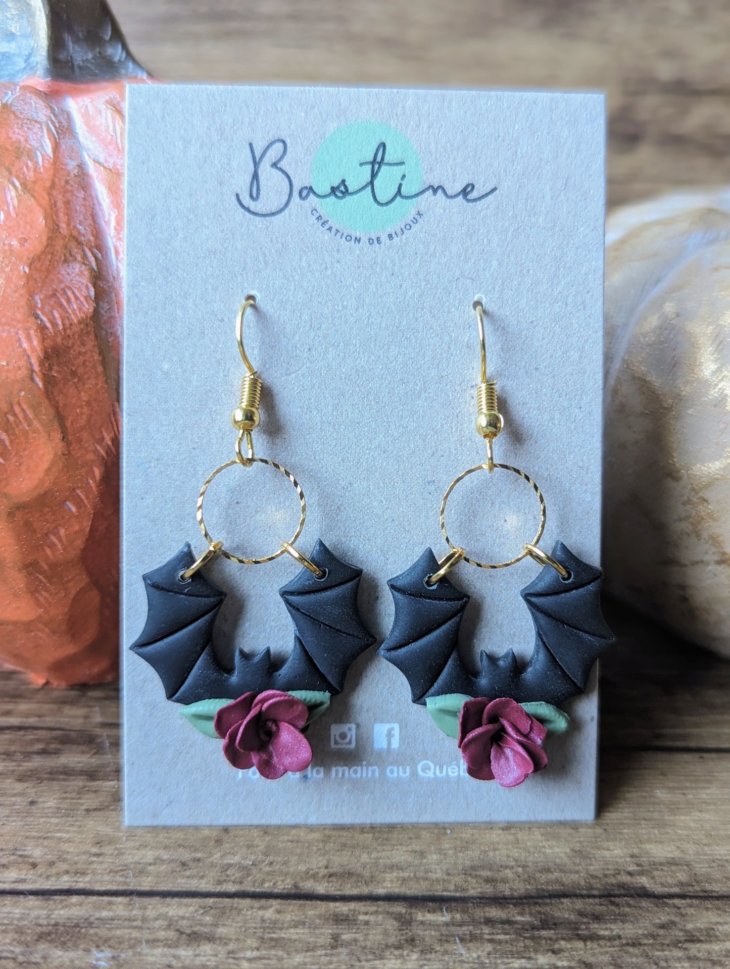 Halloween - Bat pendants with flowers