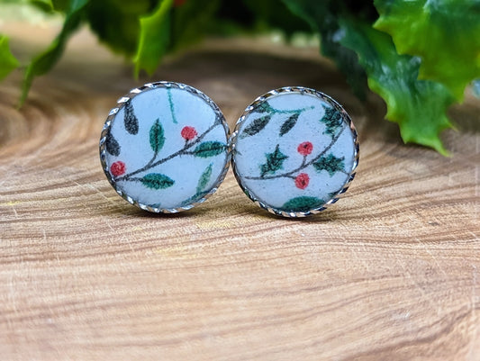 Under the mistletoe - Round buttons with silver rings