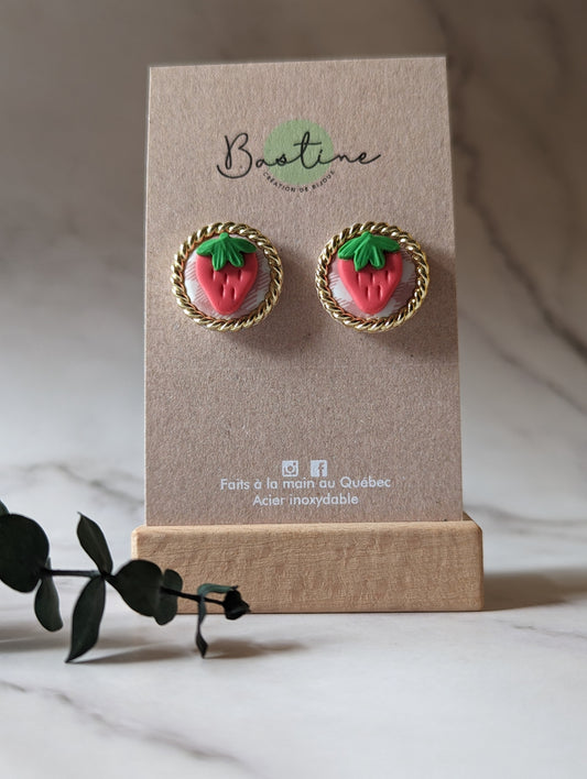 Fraisinette - Boutons fraises avec anneaux