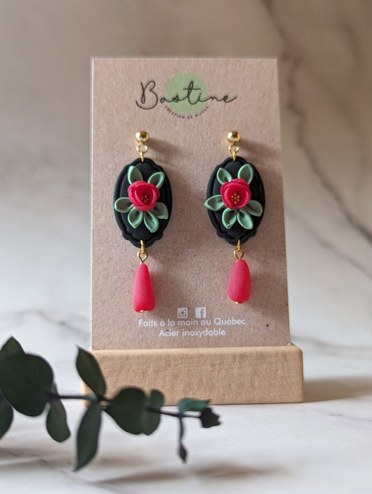 Camé fleurs roses - Boucles d'oreilles pendantes argile polymère et acier inoxydable hypoallergène