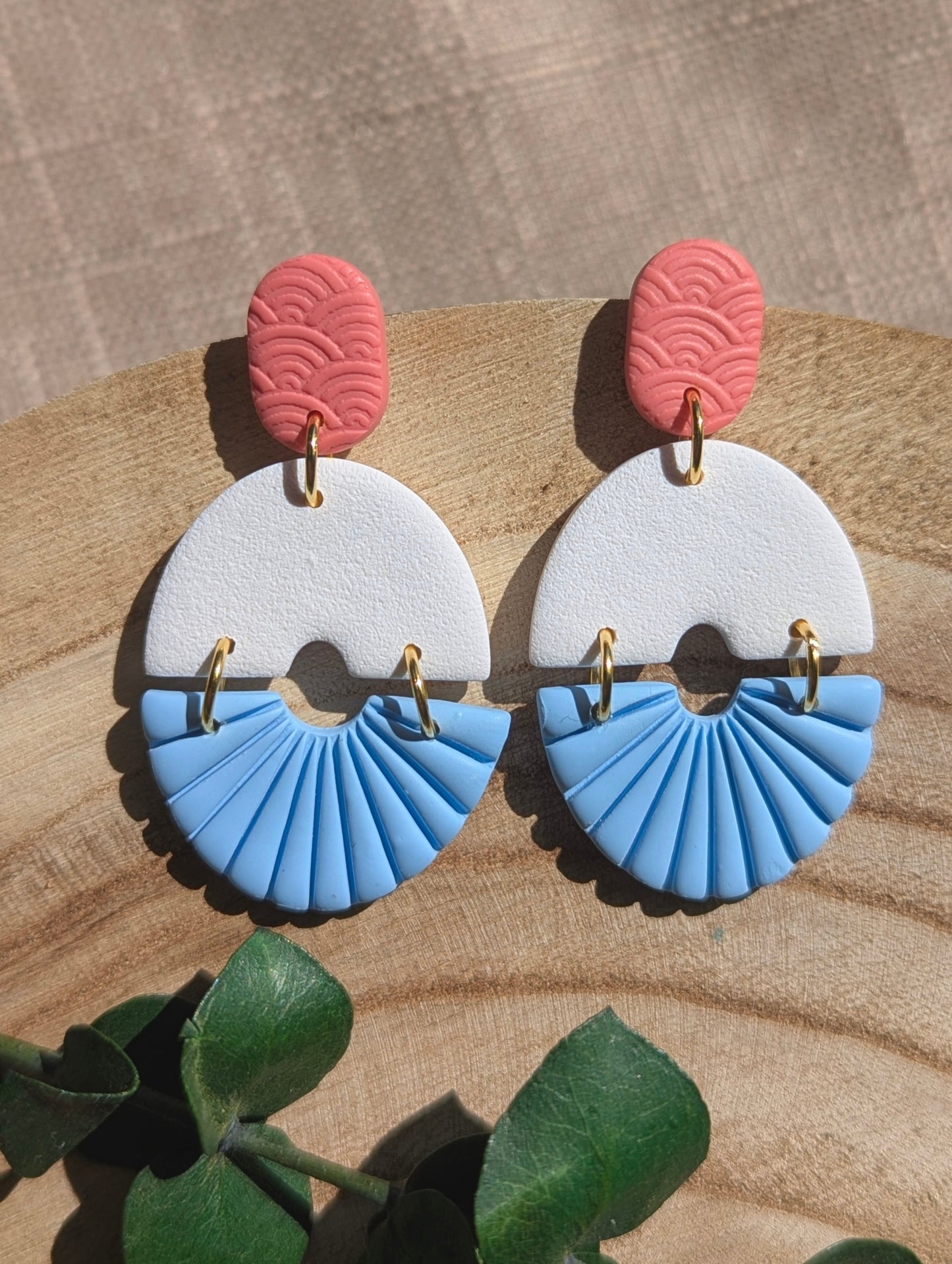 Maya - Boucles d'oreilles pendantes argile polymère et acier inoxydable