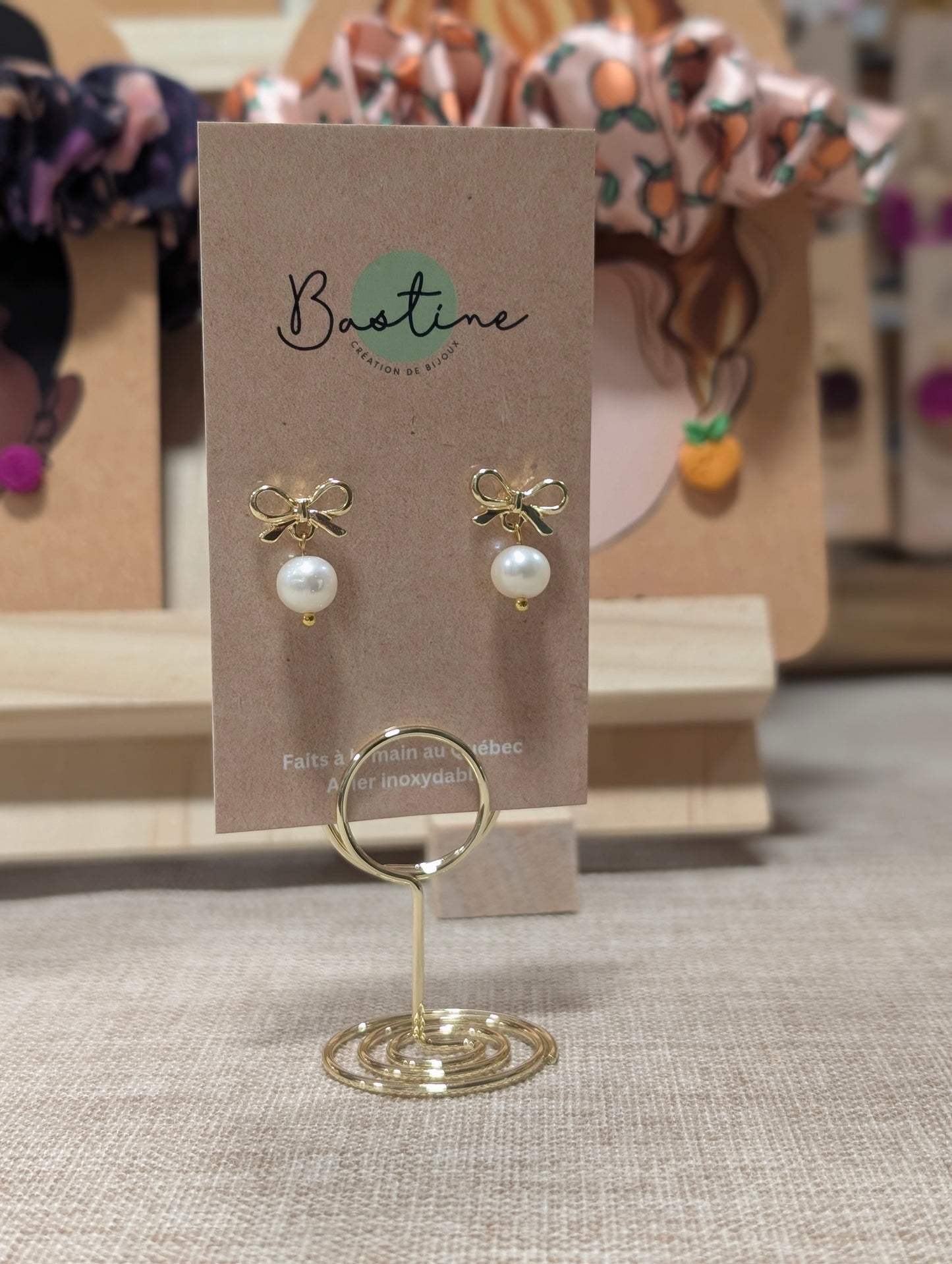 Boucles élégantes - Boucles d'oreilles acier inoxydable et perles d'eau douce