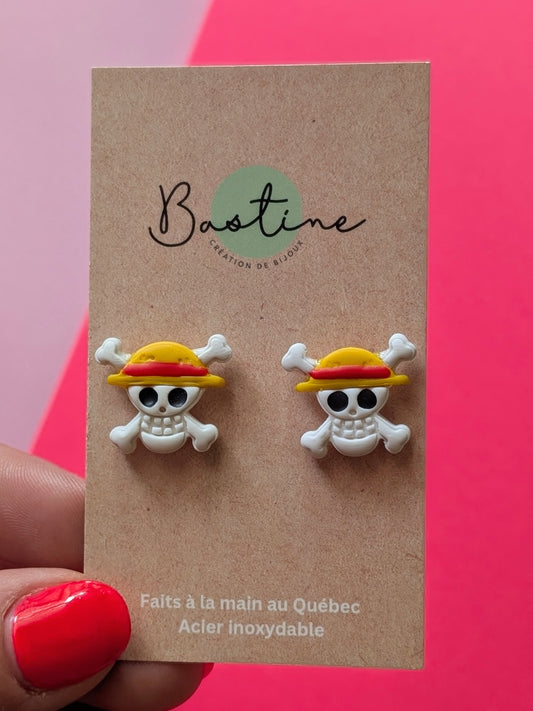 Pirate - Boucles d'oreilles studs en argile polymère et acier inoxydable hypoallergène