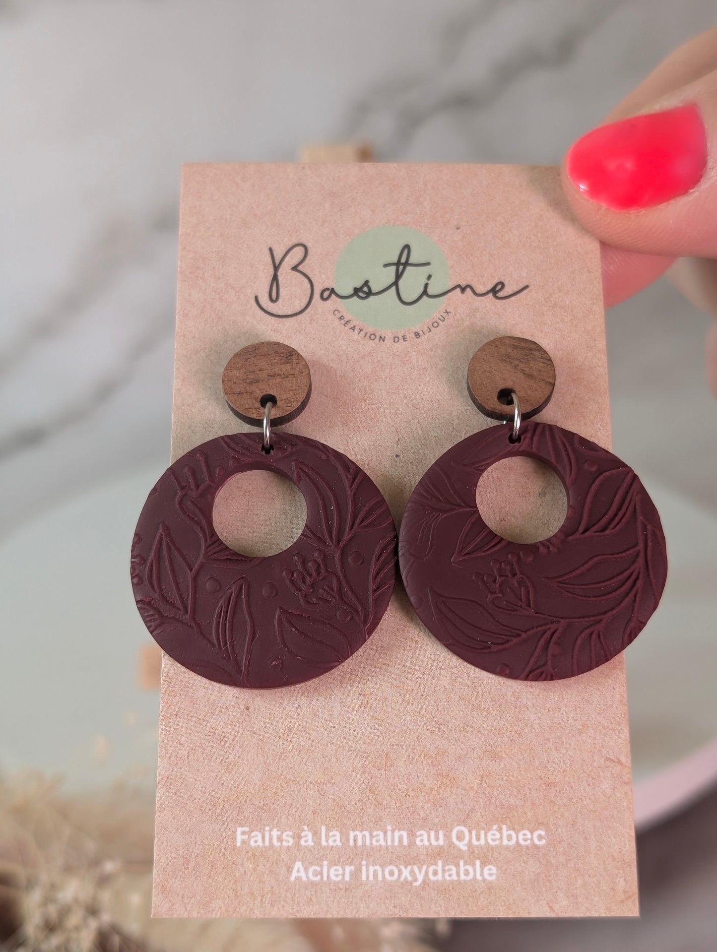 Pauline prune - Boucles d'oreilles pendantes argile polymère et acier inoxydable hypoallergène