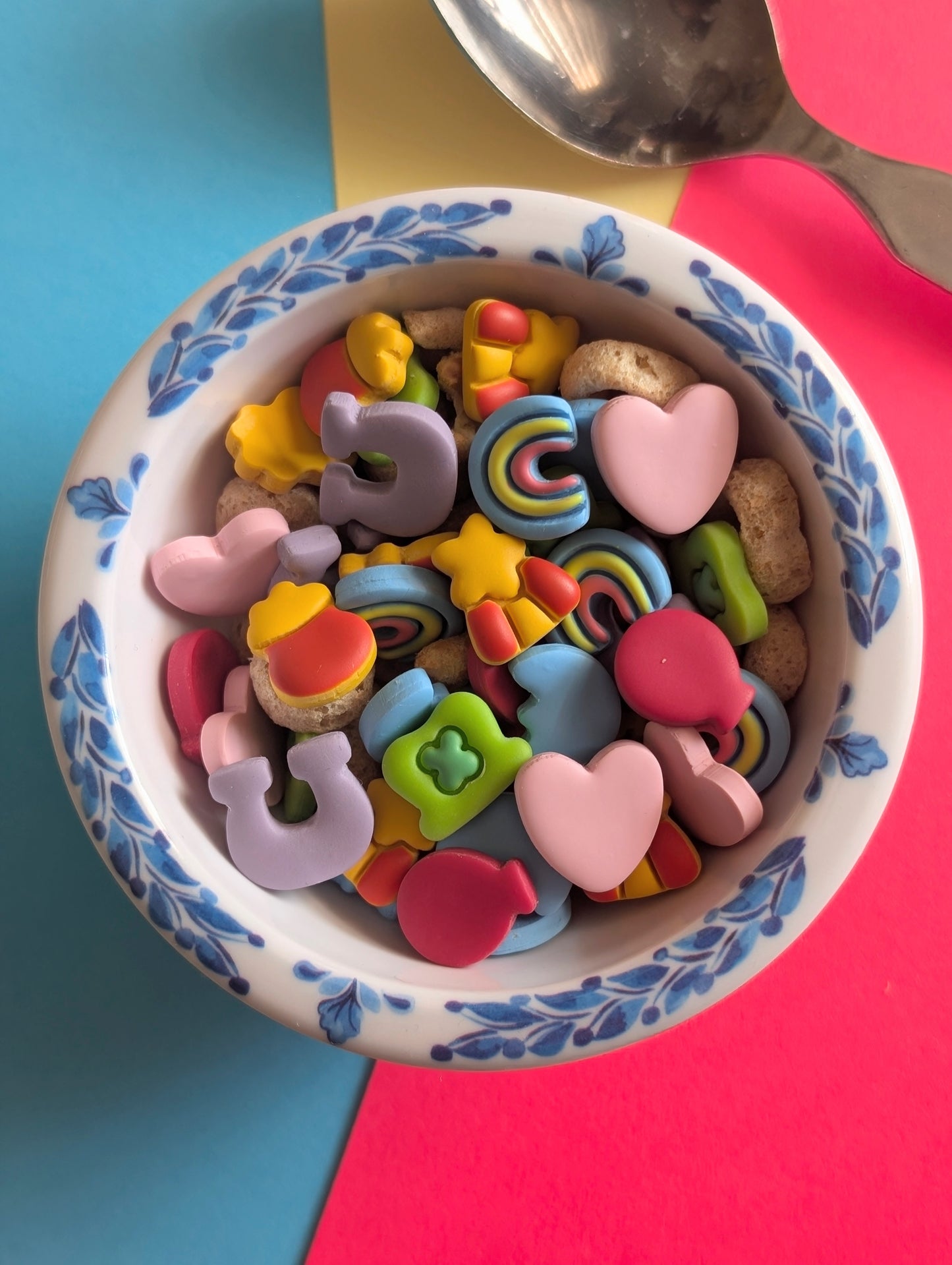 Lucky Charms Mix & Match - Boucles d'oreilles studs en argile polymère et acier inoxydable hypoallergène