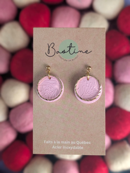 Leïla rose pâle - Boucles d'oreilles pendantes argile polymère et acier inoxydable hypoallergène