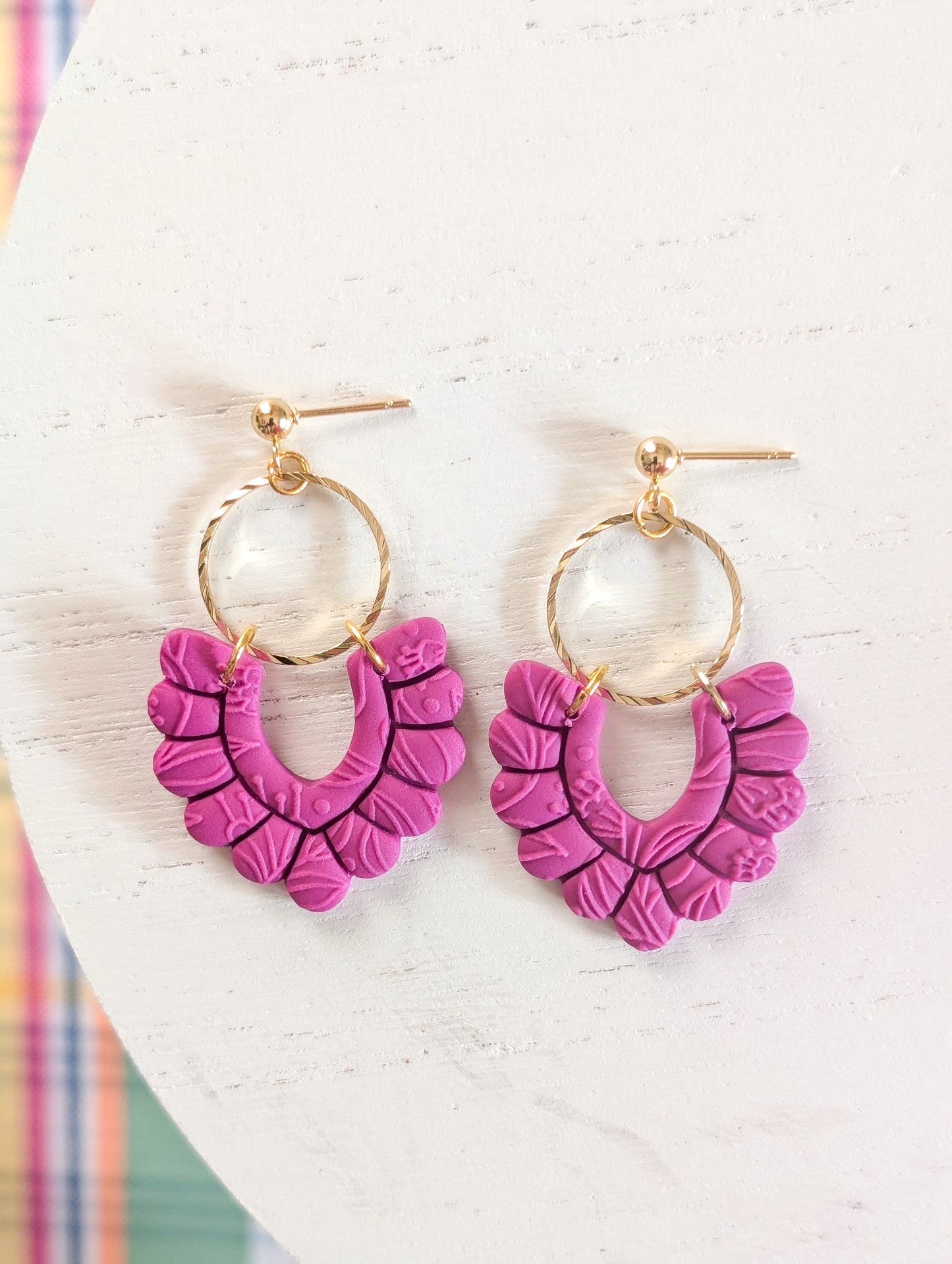 Pénélope mauve - Boucles d'oreilles pendantes argile polymère et acier inoxydable hypoallergène