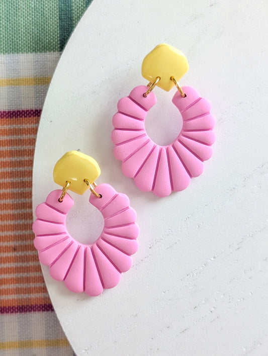 Ursule Limonade rose - Boucles d'oreilles en argile polymère et acier inoxydable hypoallergène