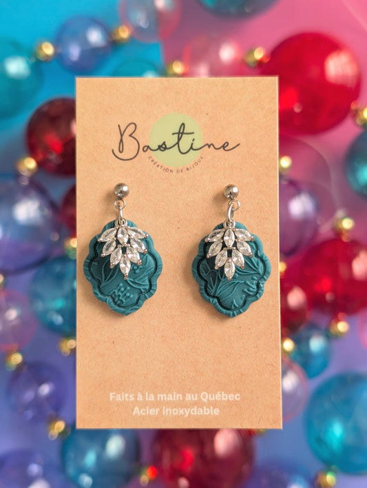 Agathe Noir - Hypoallergenic stainless steel polymer clay dangling earrings