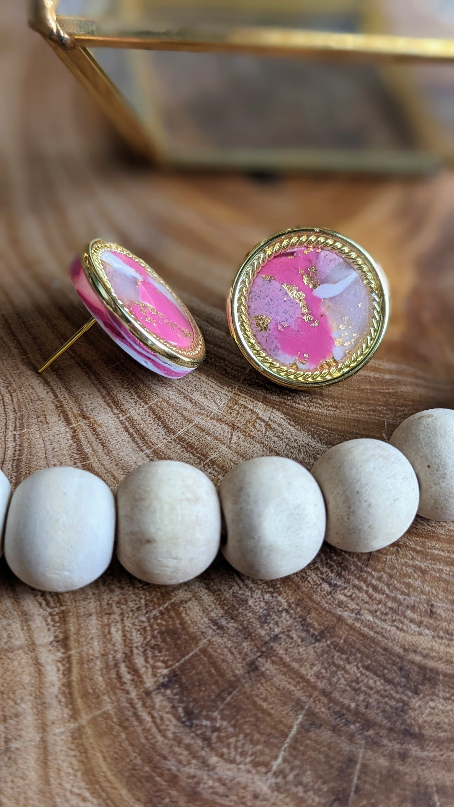 Pink - Marbled buttons with gold embellishments